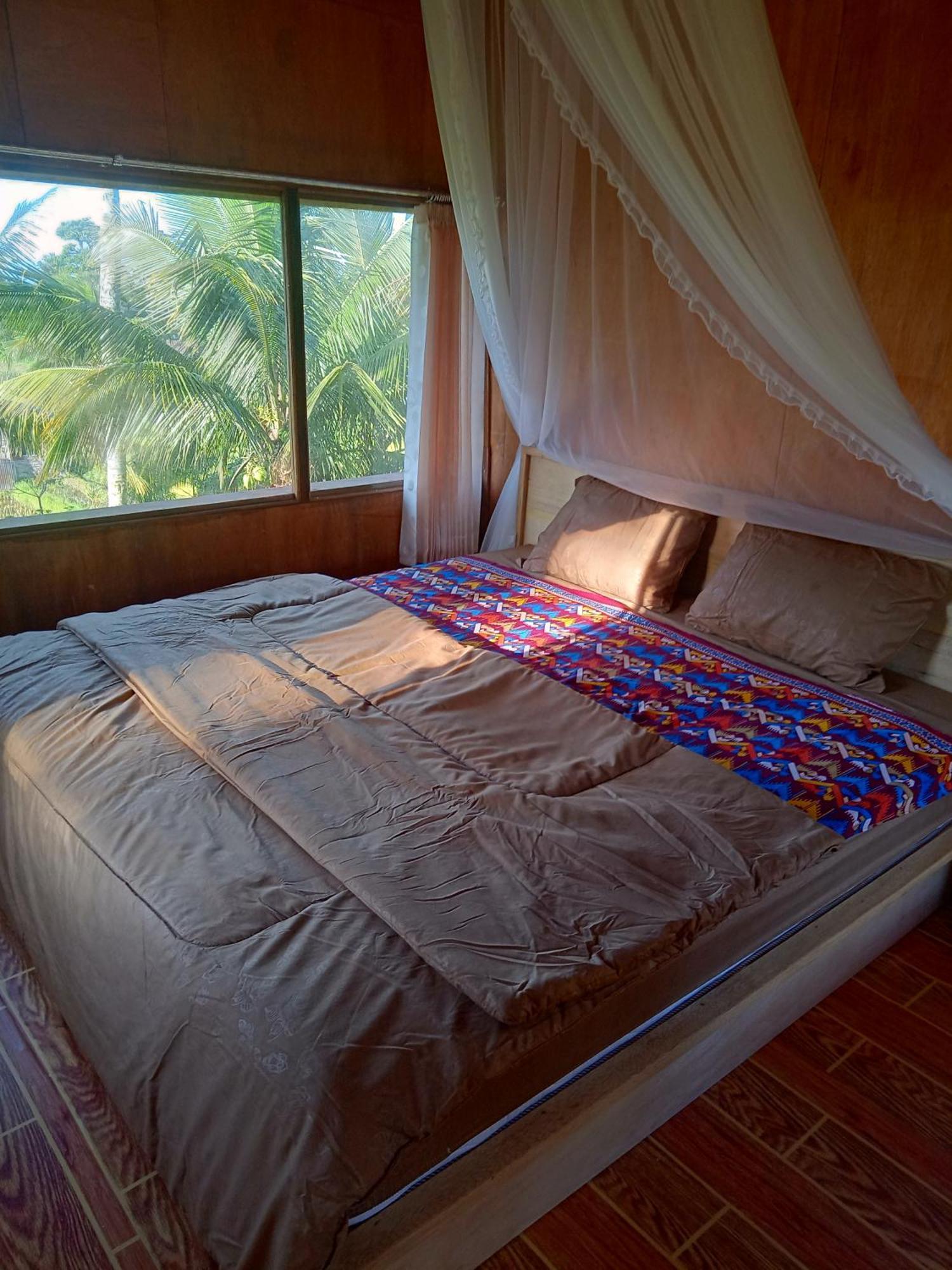 Coconut Homestay Tetebatu Exteriör bild