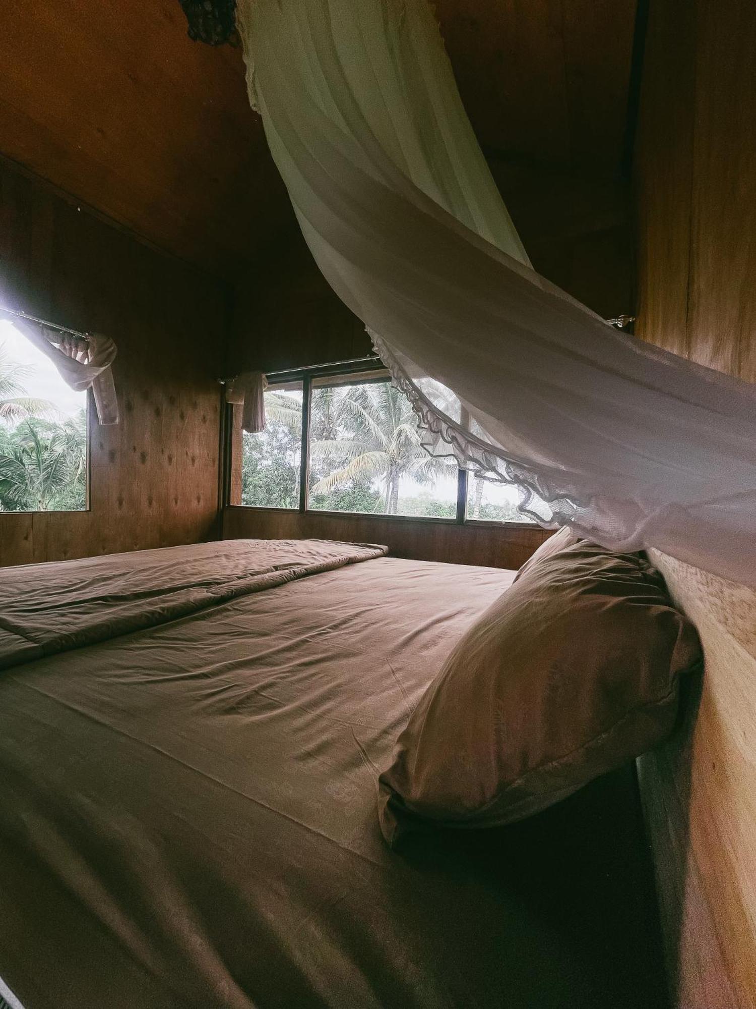Coconut Homestay Tetebatu Exteriör bild