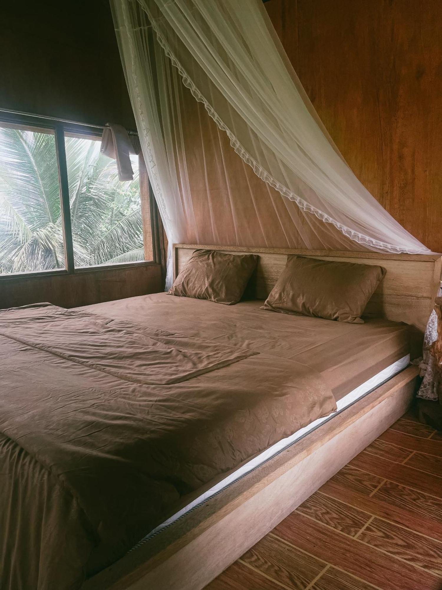 Coconut Homestay Tetebatu Exteriör bild